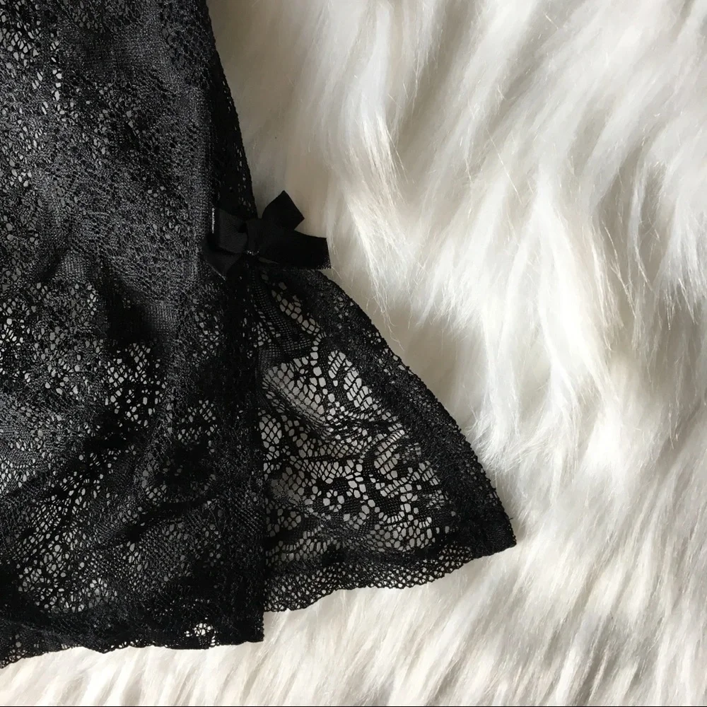 Victoria's Secret black lace teddy back lacing